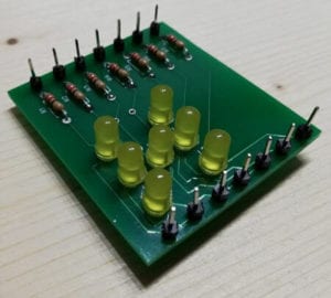 Fertige Platine mit den Bauelementen für den LED Würfel