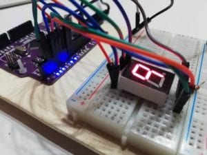 7 Segmentanzeige am MakerUNO