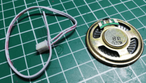 Lieferumfang VoiceRecorder ISD1820 - Anschlusskabel & Lautsprecher