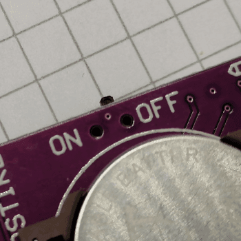 Markierung des Tasters ON/OFF auf der Rückseite