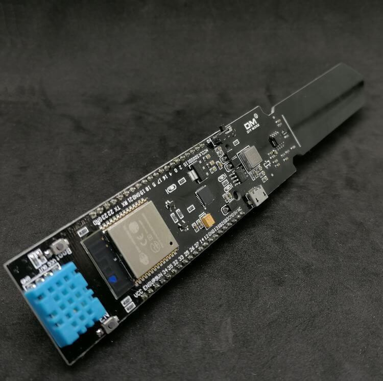ESP32 mit DHT11, kapazitiven Bodenfeuchtesensor, LiPo Batterie