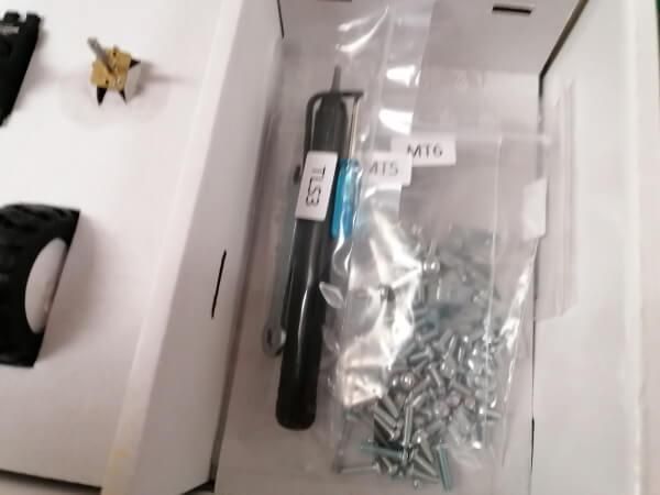 totem Mini Trooper - Werkzeug, Winkel, Schrauben & Muttern