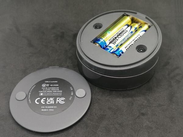 Batteriefach der Remoteeinheit für die Screenbar Halo von BenQ