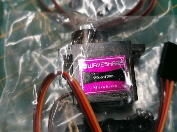 kleiner Servomotor vom Typ WS-MG90S