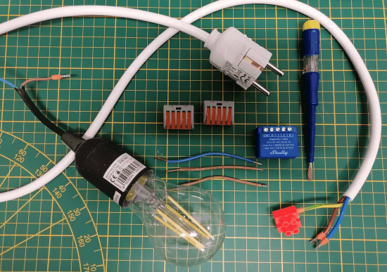 Material - Shelly Plus 1 Mini with lamp