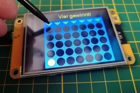 gesetzter Spielstein im Spiel Vier gewinnt