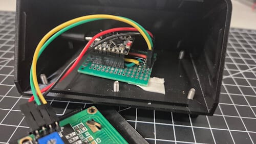 LCD Maker Display offen