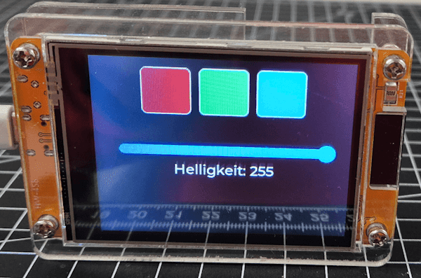 CYD - Buttons und Slider für RGB LED - Helligkeit 100 Prozent rot aktiv