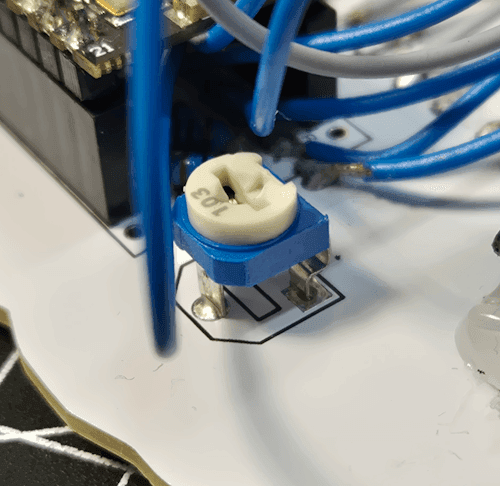 Drehpoti am Osterhase PCB zum steuern der Empfindlichkeit oder der Geschwindigkeit der LEDs