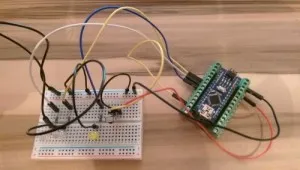 Aufbau einer kleinen Schaltung für die IR-Fernbedienung.