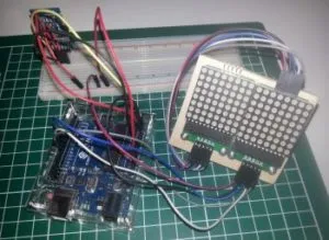 Aufbau der Schaltung für die LED Matrix Uhr