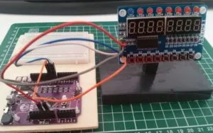 TM1638 LED Key Shield am Stativ