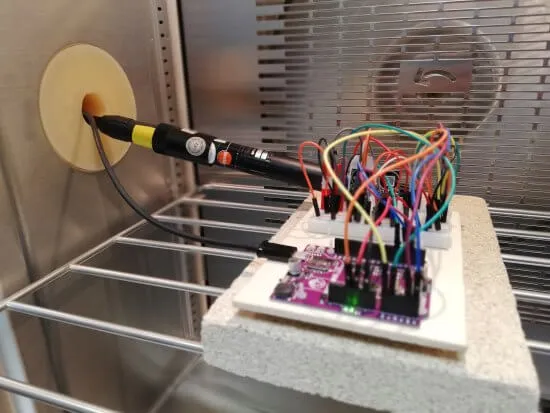 Aufnahme im Klimaschrank (WEIS SB22 160)