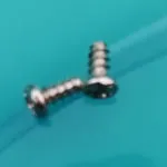 Schrauben für die Servomotoren