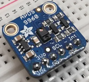 Licht, Farbe und Gestensensor APDS9960 von Adafruit