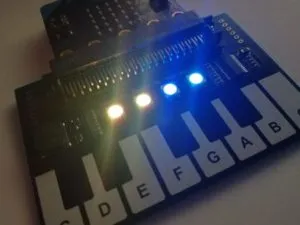 aktive farbige NeoPixel am Piano Board