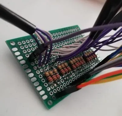 Platine mit Vorwiderständen für die LEDs