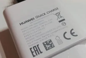 Ladegerät mit 5V und 2A für ein HUAWEI Handy