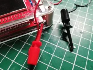 kalibrieren des Oszilloskops mithilfe des Testsignals am Anschluß J4