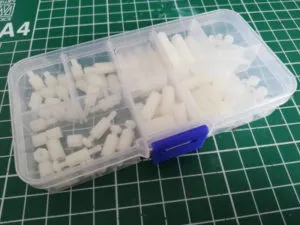 Abstandhalter & Schraubensortiment