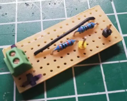 DIY Spannungssensor (fertig aufgebaut)