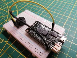 ESP32 mit passiven Piezo Buzzer