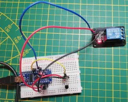 Aufbau der Schaltung - 1 Kanal Relaismodul mit digitalem Temperatursensor DS18B20