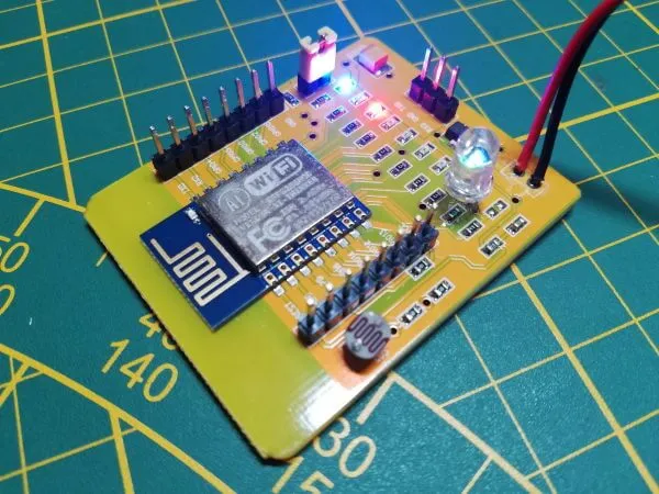 NodeMCU Dev Kit mit ESP8266 Chip von AI-Thinker