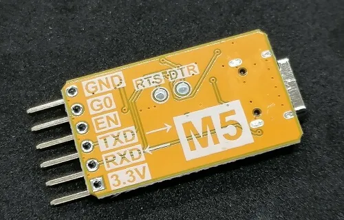 Rückseite des ESP32 Downloaders mit Pinbelegung