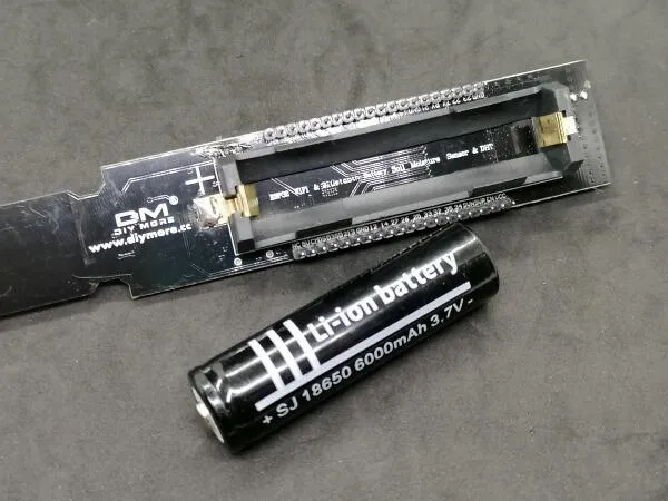 ESP32 Baustein & LiPo Batterie 18650