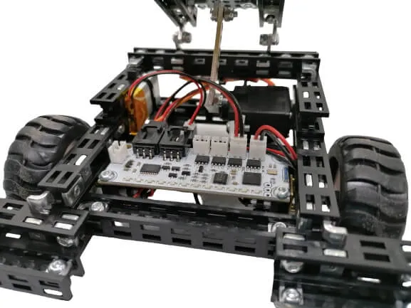 totem Mini Trooper - geöffneter Flipper