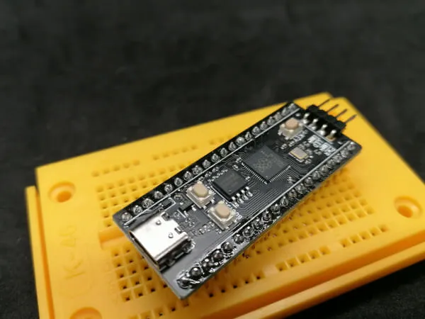 fertig gelöteter Mikrocontroller