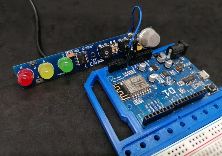 Franzis Luftqualitätsmesser am Mikrocontroller Wemos D1 R2