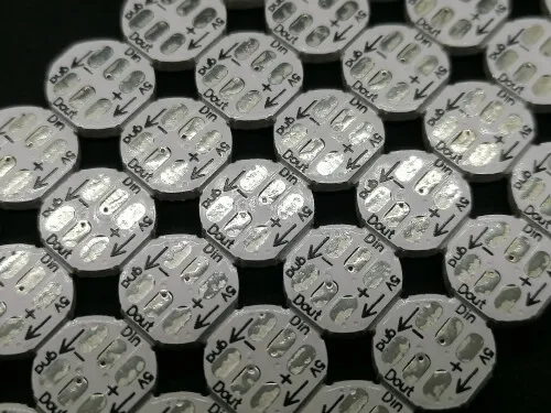 Rückseite der RGB LEDs vom Typ WS2812B