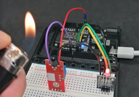 Farbe Rot aktiviert an der Dual-Color LED