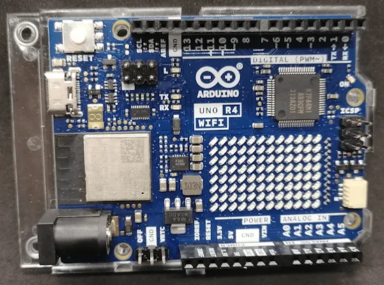 Arduino UNO R4 WiFi