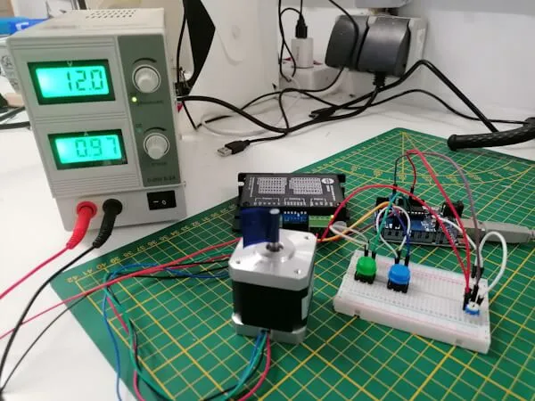 Scvhaltung - Nema 17 Schrittmotor am Arduino UNO R3 mit Schrittmotortreiber DM420