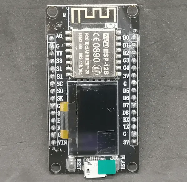 ESP8266 von Ideaspark (Vorderseite)
