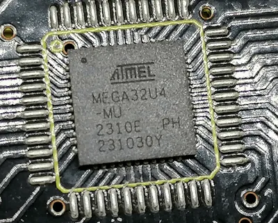 Chip - MEGA32U4 vom Arduino Leonardo