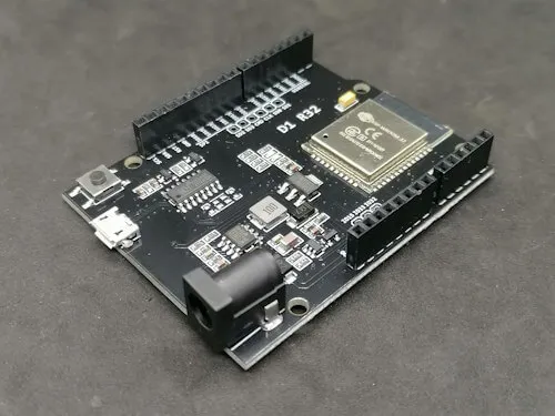 ESP32 D1 R32