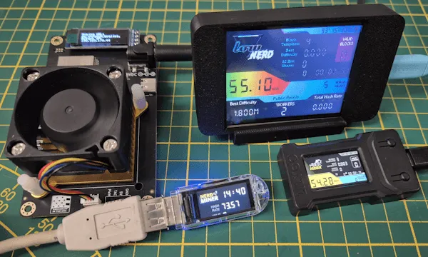 verschiedene NerdMiner & ein Bitaxe Gamma