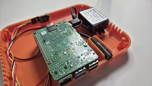 Chia Miner mit Raspberry Pi + RGB LED + Spannungskonverter