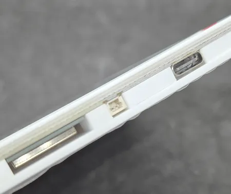 Anschluss für LiPo Batterie & USB-Typ-C