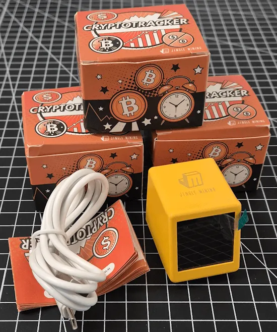 Lieferumfang - CryptoTracker von Jingle Mining