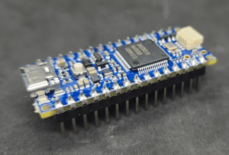 Arduino Nano R4 - von der Seite