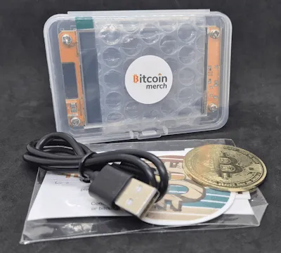 Lieferumfang - BitcoinMerch Gold Nugget NerdMiner