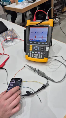 NFC Temperatursensor - Osziloskop - Kondensatoren entladen sich