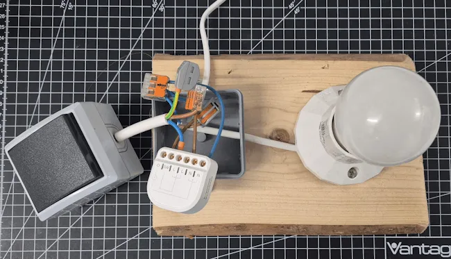 smarter Schalter Refoss R11 mit Taster und Leuchte