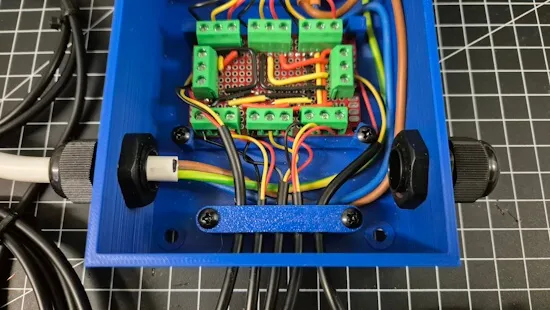 Gehäuse für Shelly mit AddOn und 5 DS18B20 Sensoren 3