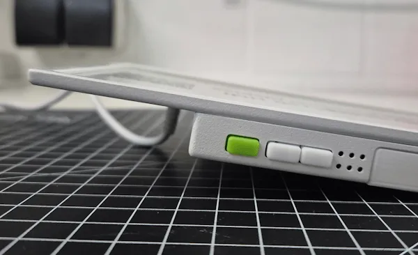 seeed studio reTerminal E1001 - USB-C Kabel Wandmontage Problem